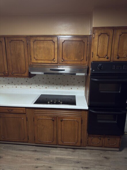 Building Photo - 42 Rolling Hills Dr