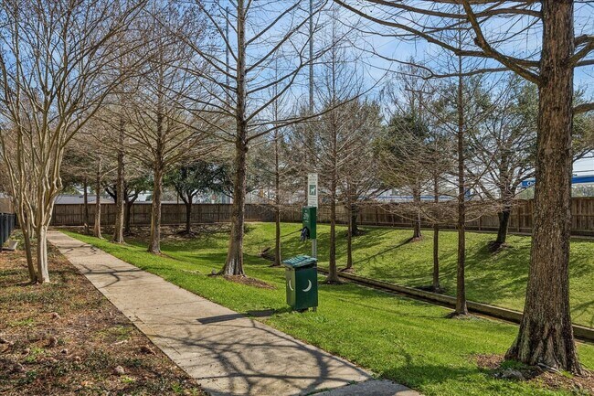 Building Photo - 3307 Home Point Dr