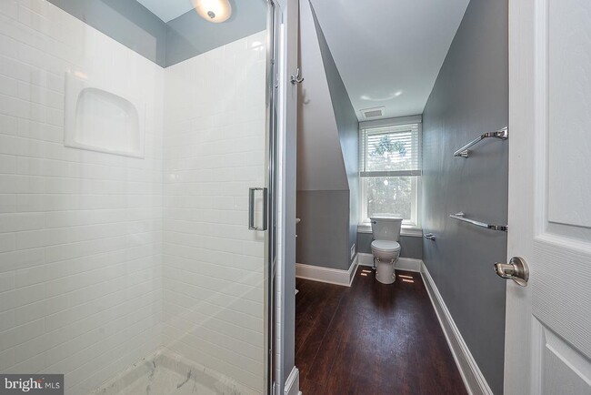 Building Photo - 7350 Ridge Ave