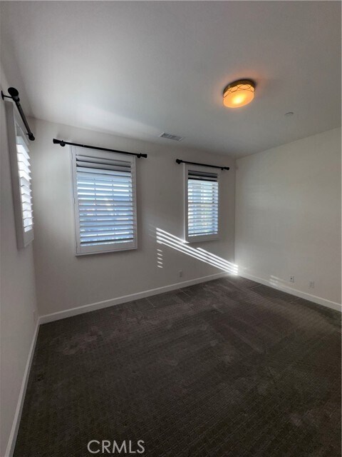 Building Photo - 277 Barnes Rd