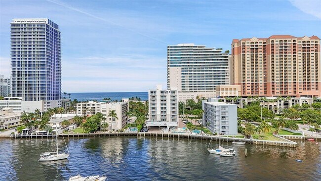 Building Photo - 95 N Birch Rd