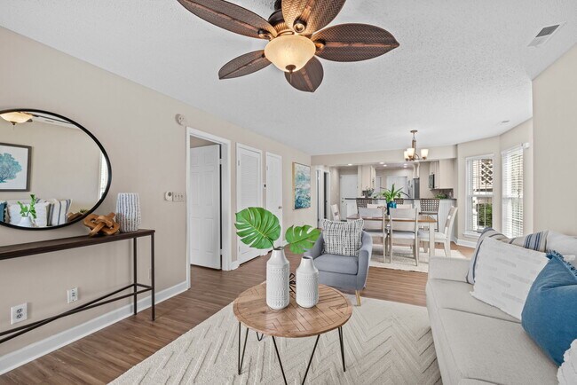 Building Photo - 401 Harbour Point