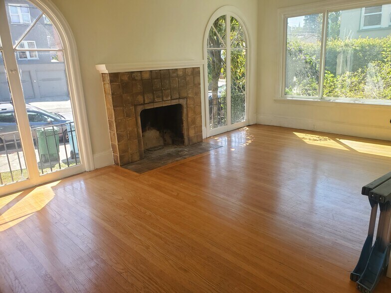 Building Photo - 1538 Arch St