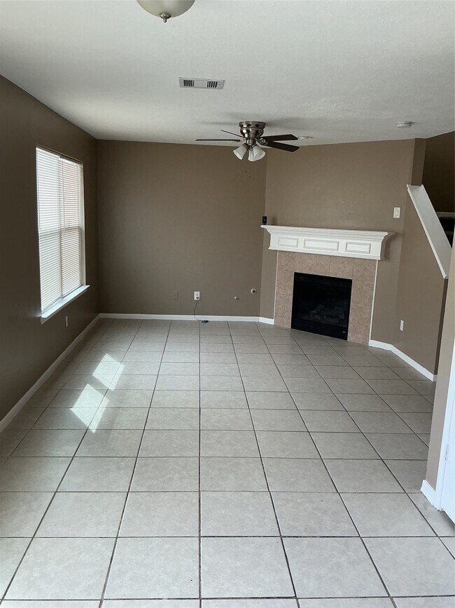 Building Photo - 4819 May Arbor Ln