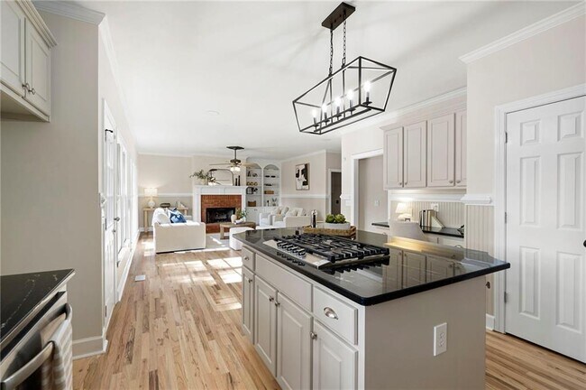 Building Photo - 4711 Oakleigh Manor Dr