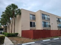 Building Photo - 2763 Woodgate Ln