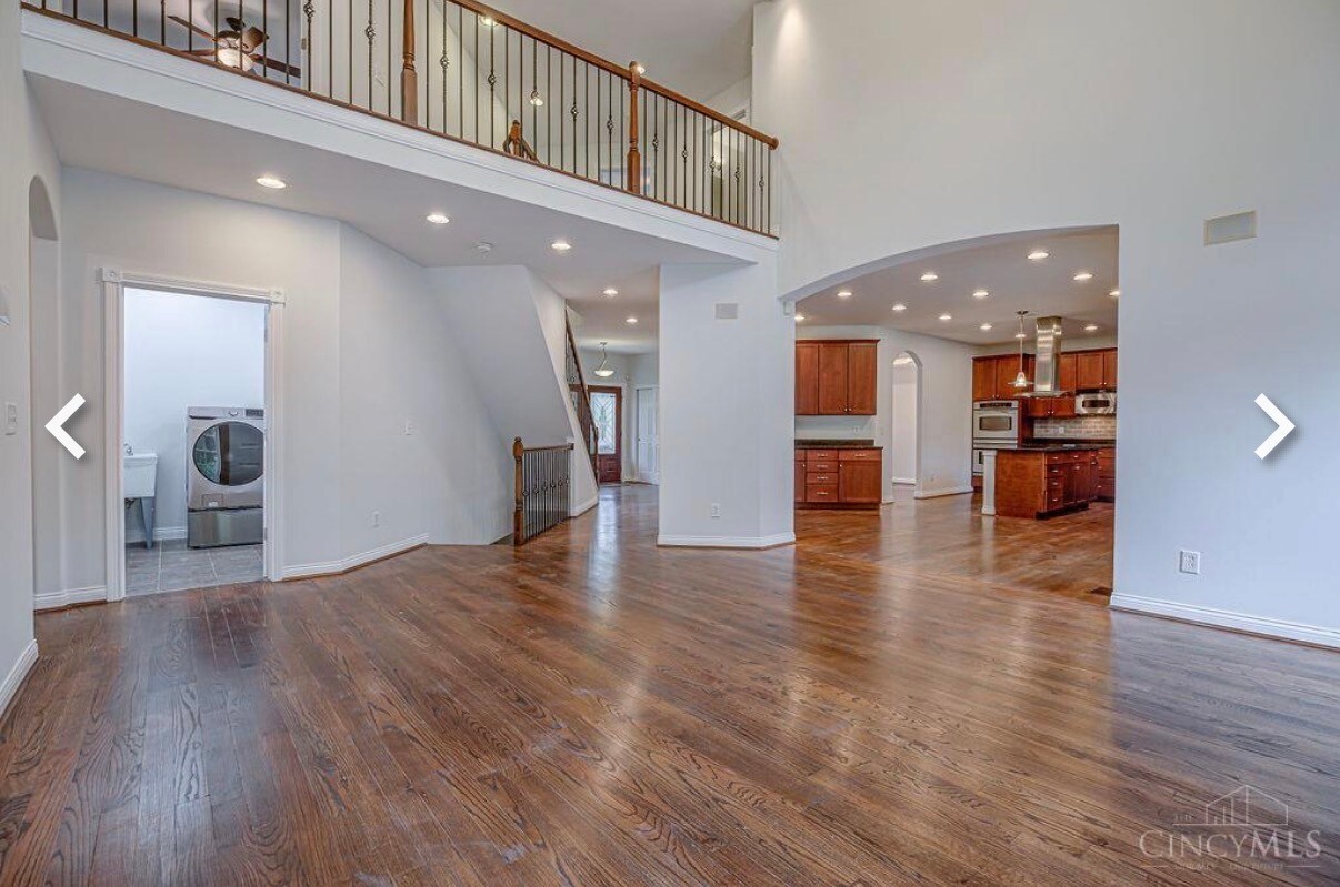 Building Photo - 3323 Devonian Dr