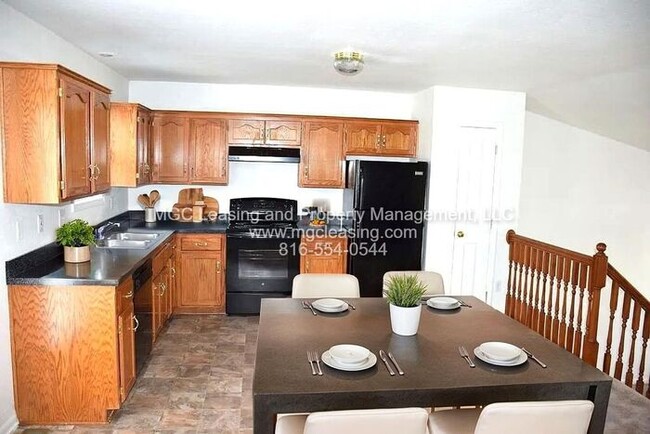 Building Photo - Holiday Special at Creekwood Park-$1,000 Rent Credit-ask for details