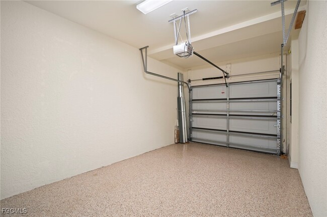 Building Photo - 15820 Portofino Springs Blvd