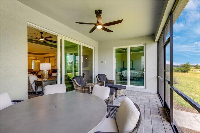 Building Photo - 12584 Wellen Golf St