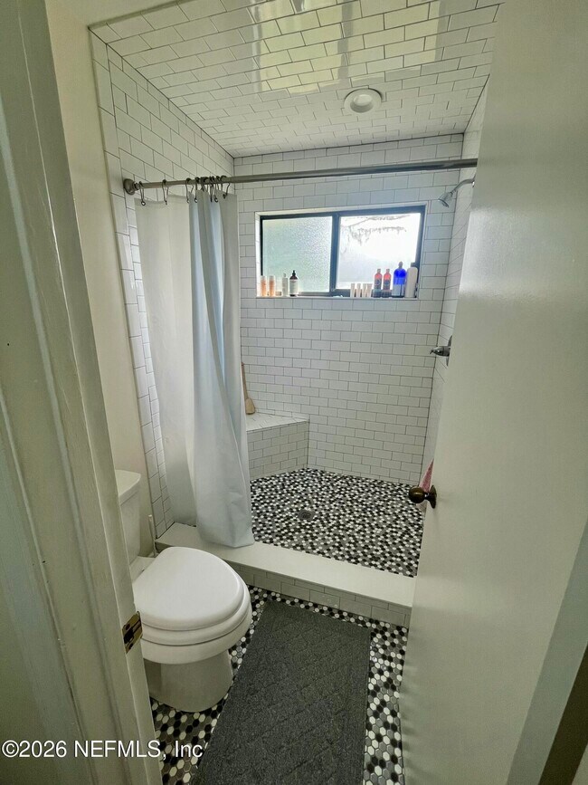 Building Photo - 212 Pheasant Run