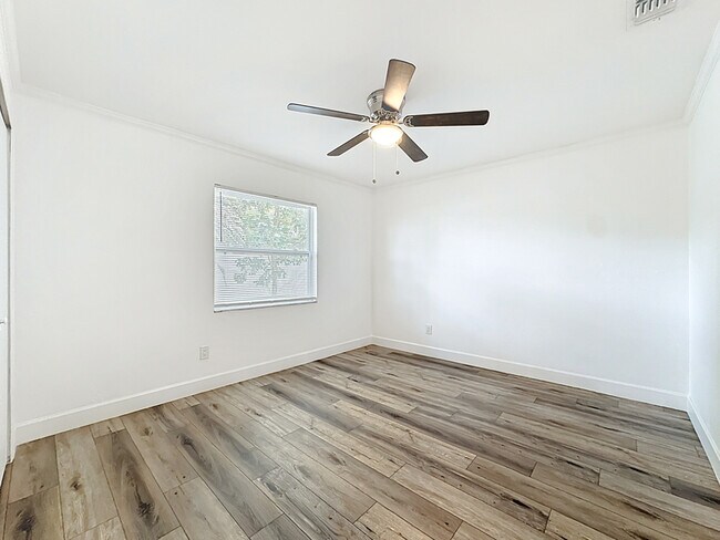 Building Photo - 3149 Nicholson Dr