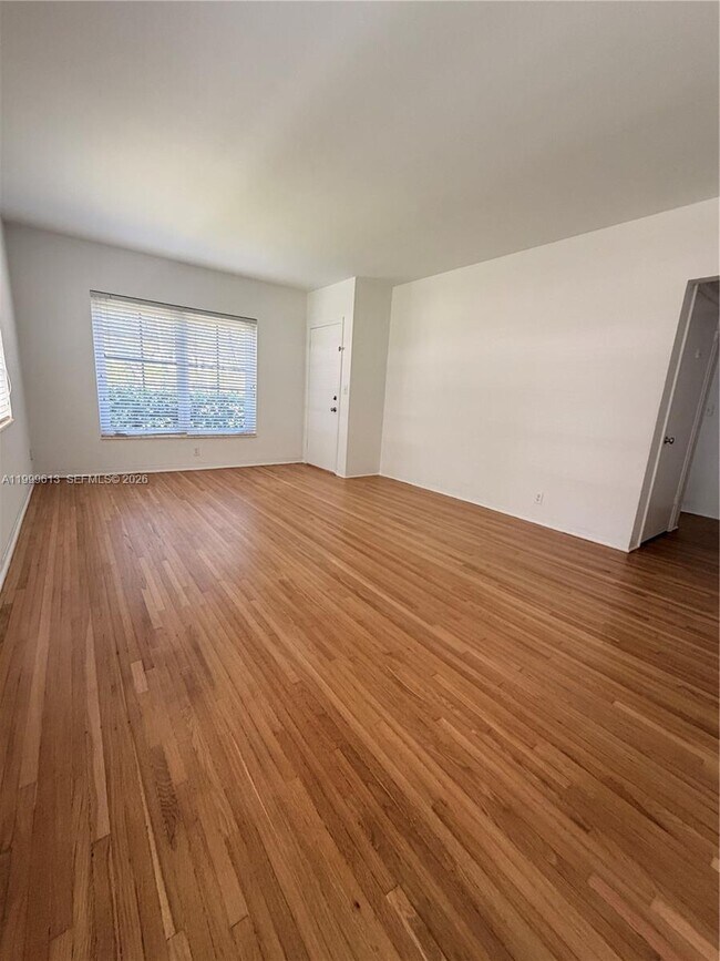 Building Photo - 2617 Segovia St