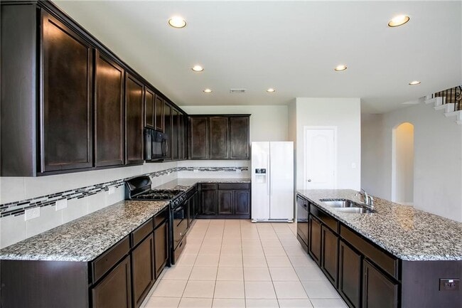 Building Photo - 8049 Arezzo Dr