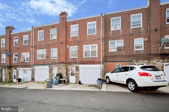 Building Photo - 6322 Mershon St
