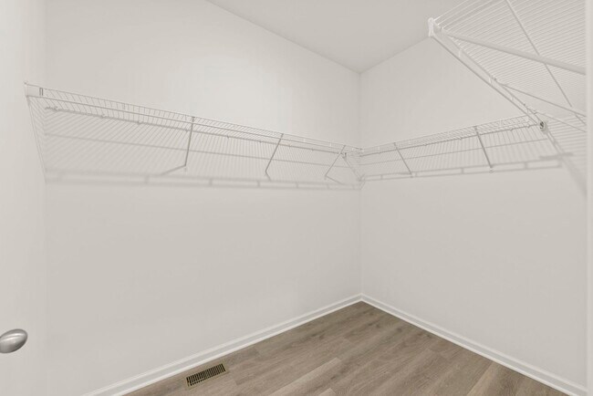 Building Photo - 13713 Sanibel St