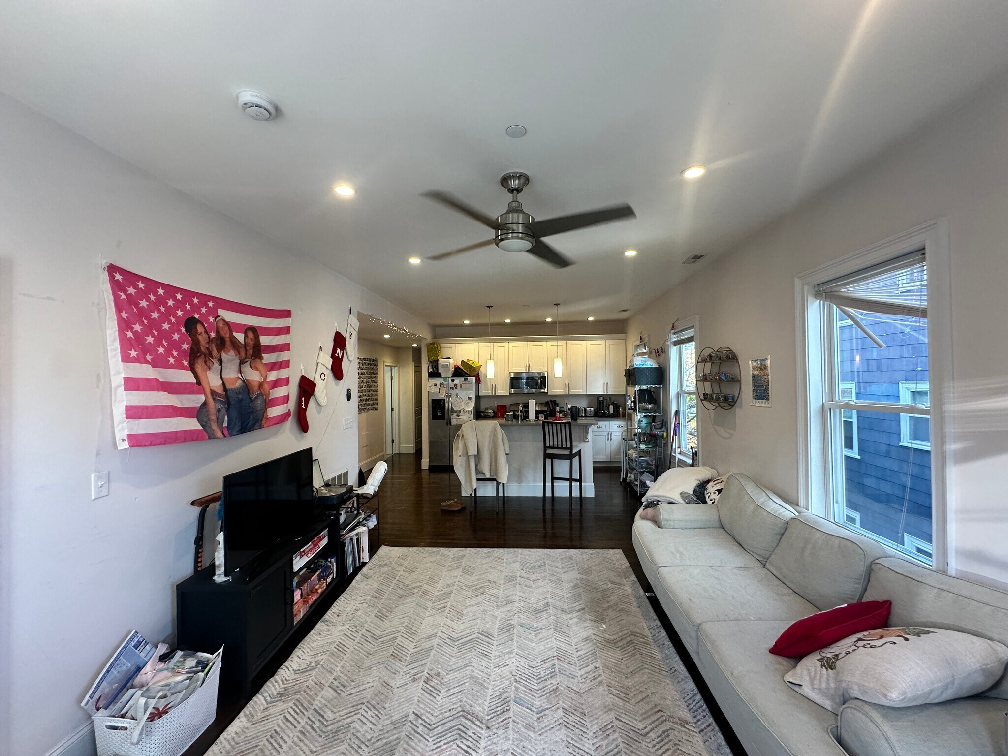 Building Photo - 9 Oswald St