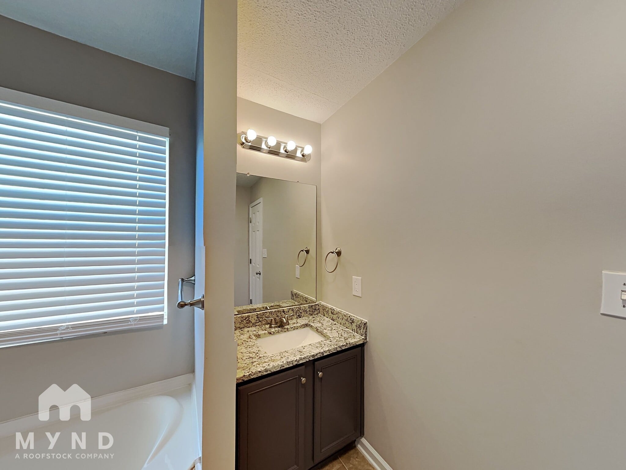 Building Photo - 5492 Sierra Tr