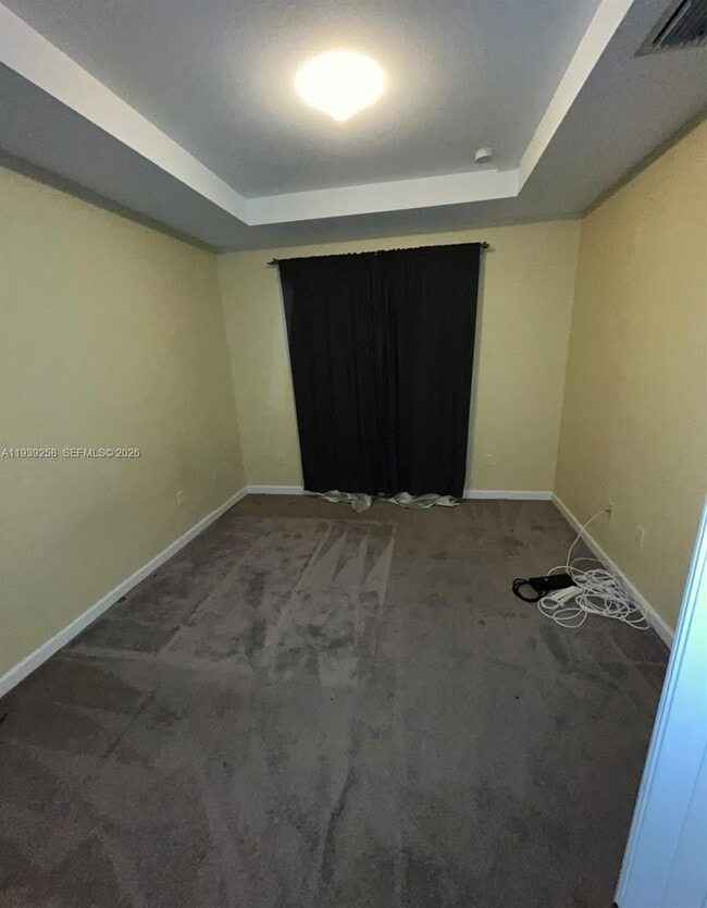 Building Photo - 3405 SE 1st St