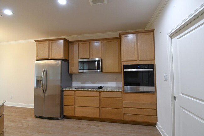 Building Photo - 6067 Hamilton Mdws Wy