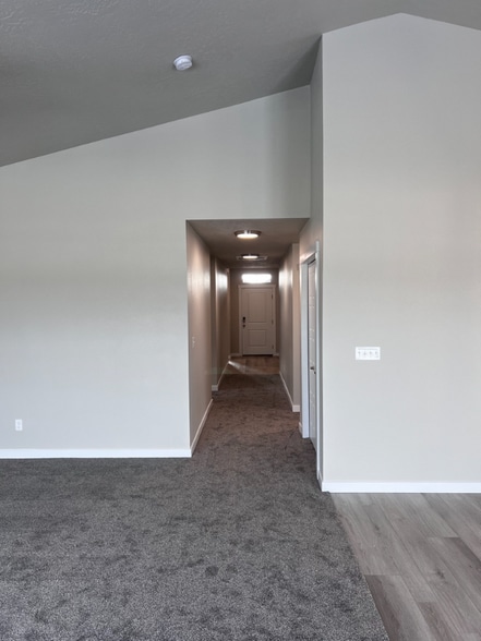 Building Photo - 11446 W Teratai St