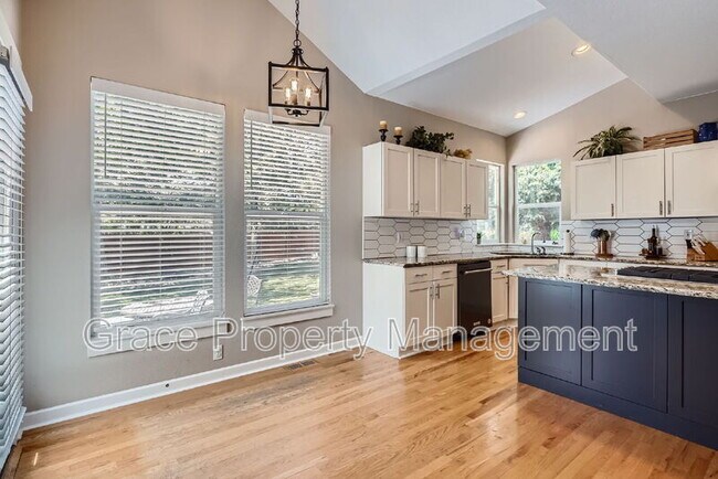 Building Photo - 16376 Flintlock Ct