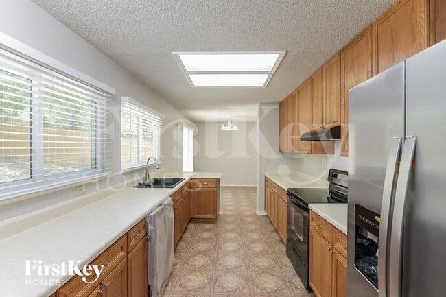 Building Photo - 2652 Westover View