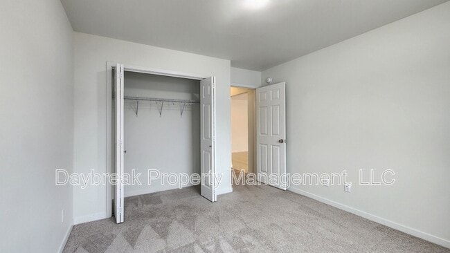 Building Photo - 2584 66th Ave S