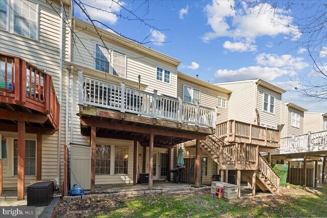 Building Photo - 10823 Wadsworth Rd