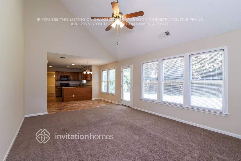 Building Photo - 4255 Ivy Run Cir