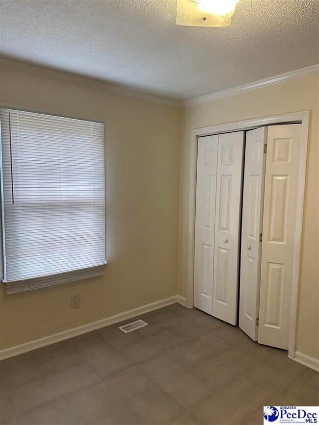 Building Photo - 713 Georgetown St