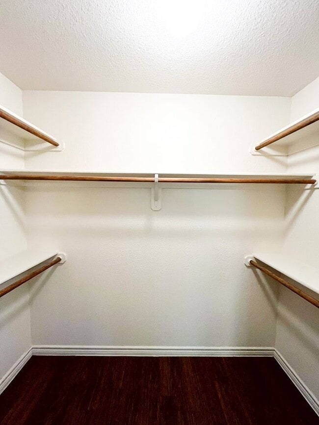 Building Photo - 1519 Justin Lp