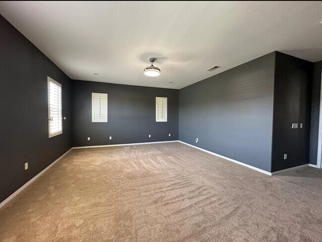 Building Photo - 26526 Craftsmen Ct