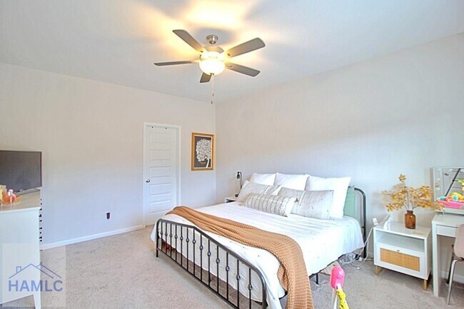 Building Photo - 1560 Arnall Dr