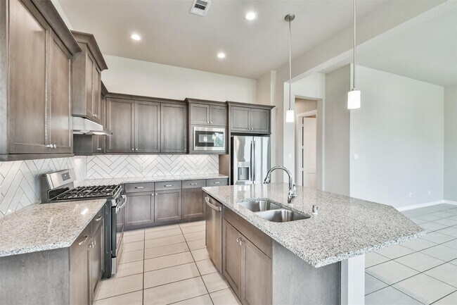 Building Photo - 27025 Sofia Forest Dr