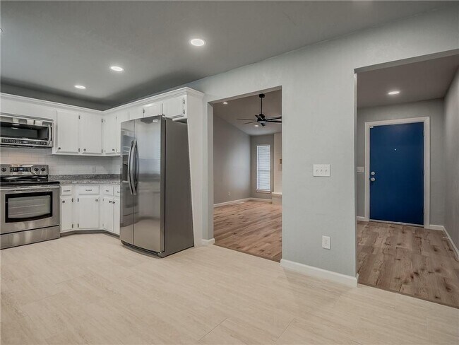 Building Photo - 13156 Marsh Ln