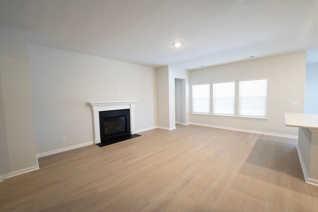 Building Photo - Available Now!