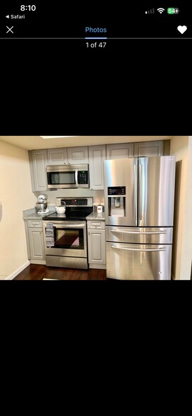 Building Photo - 6551 La Mirada Dr W