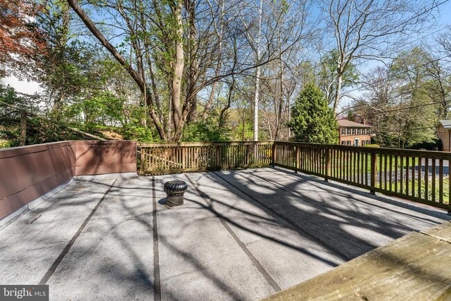 Building Photo - 2820 Ellicott St NW