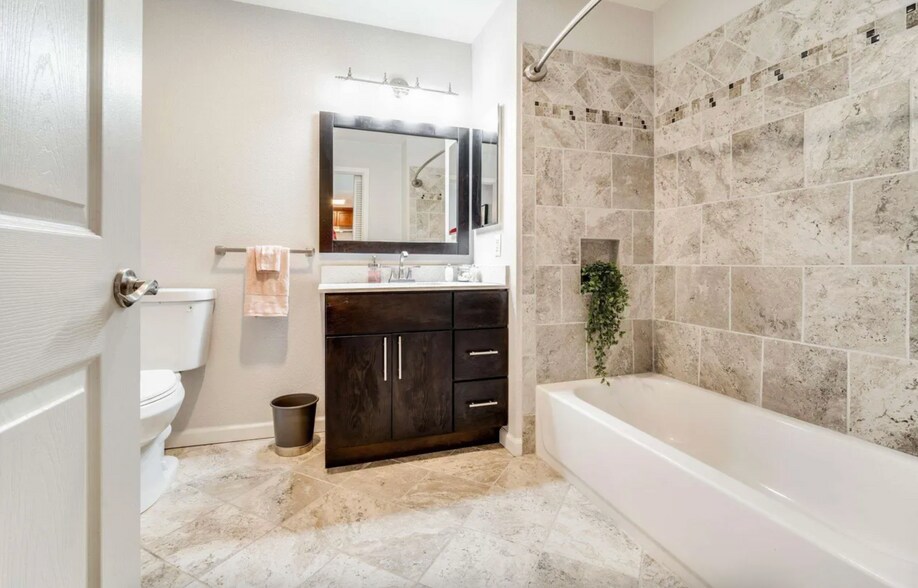 Bathroom - 555 10th St