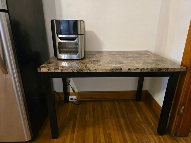 Building Photo - 71 Dana Ave