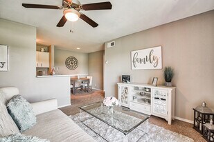 Building Photo - The Preakness Apartments