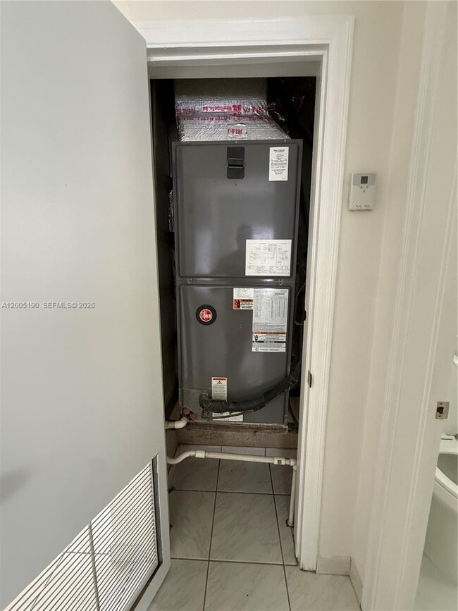 Building Photo - 7231 NW 2nd Terrace