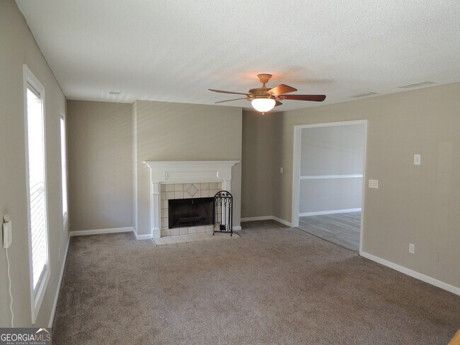 Building Photo - 70 Vinny's Terrace