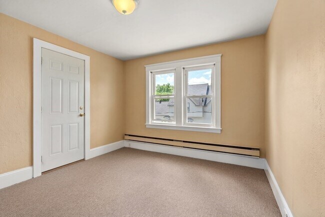 Building Photo - 29 Smith St