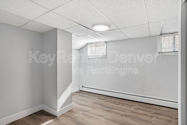 Building Photo - 1532 Perry St