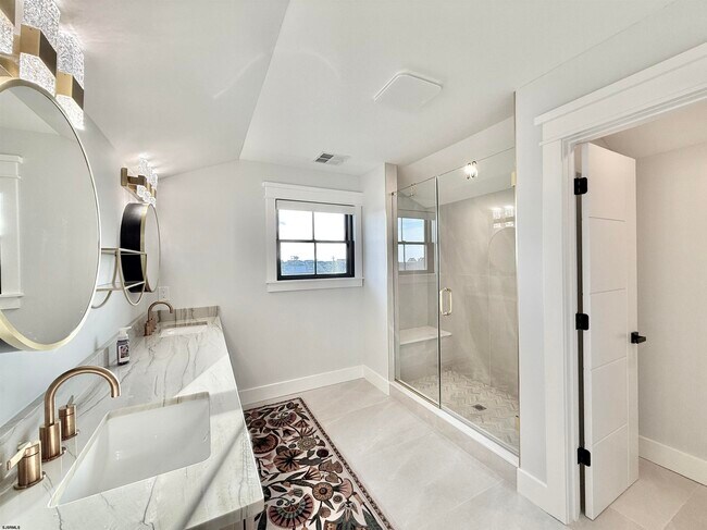 Building Photo - 100 S Frontenac Ave