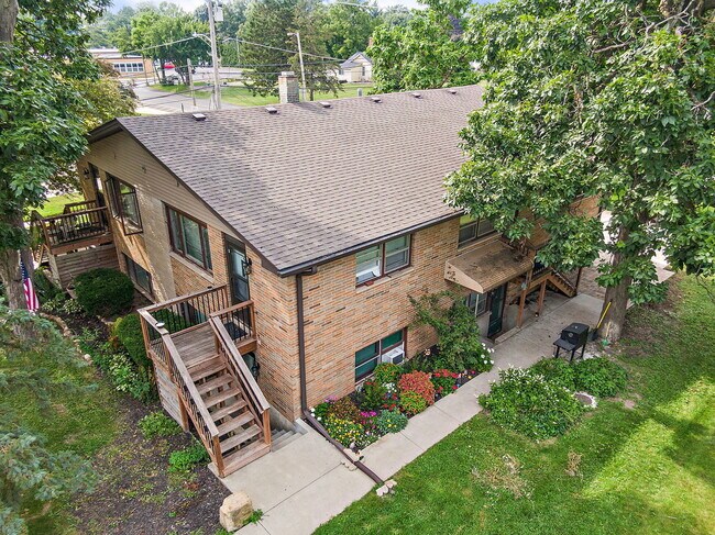 Building Photo - 104 High Ave