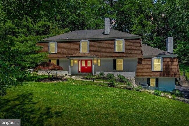 Building Photo - 482 Gypsy Ln