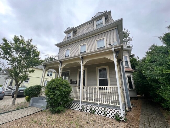 Building Photo - 49 Pearl St